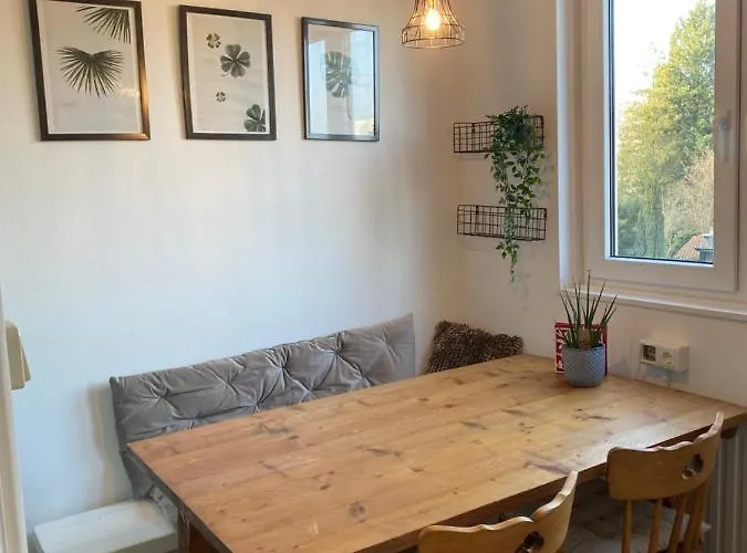 לינה וארוחת בוקר De Plenkert